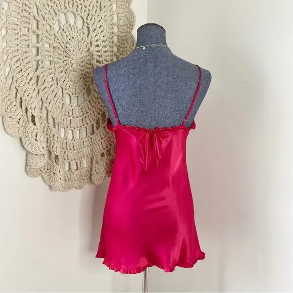 ASO Serena Van Der Woodson Gossip Girl Victoria Secret Angels Red Satin Chemise - Picture 4 of 8